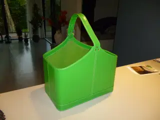 Læder kurv sælges. 