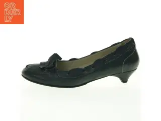 Sorte ballerinasko med sløjfe fra Helene Steensby (str. 38)