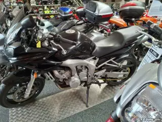 Yamaha FZ6