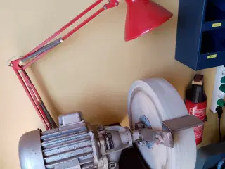 Vådsliber med gearmotor.