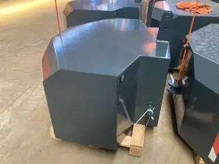 - - - 1800 KG