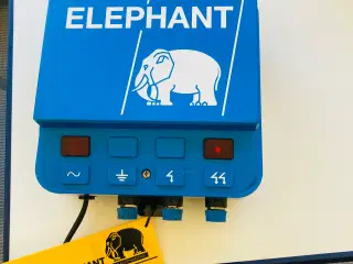 El hegn Elephant M40