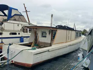 1949 Træbåd (Bådhus) Lilletut