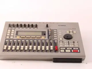 Hjemmestudie: Yamaha AW 16G