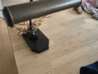 Gammel klaverlampe 