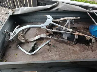 Suzuki GS 500e stel med danske papirer