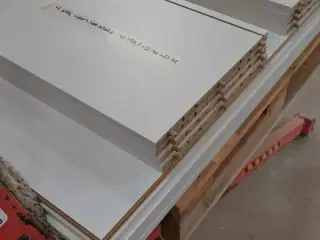 4 stk. usamlet højskabe H: 195,2 x B: 50 x D: 32,0