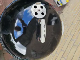 Weber Kuglegrill med låg og grillrist