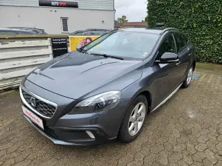 Volvo V40 CC 2,0 D3 150 Summum aut.
