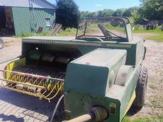 Presser med 4 vogne og transportør 