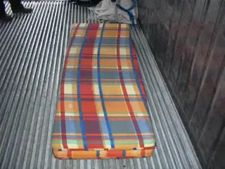   Madras Skum.
