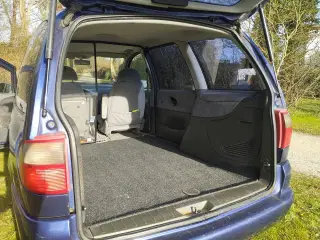 Ford Galaxy Van 2,3