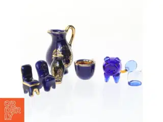 Miniature keramiske og glasfigurer (str. 5 cm)