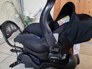 Baby autostol 