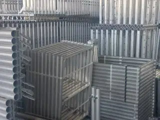 Stilladser BAUMAN 1008m2 aluminium