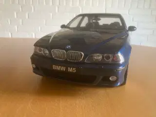 BMW M5 e39 1:12