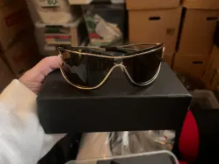 Pilgrim solbriller nye i æske 