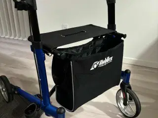 Fin og kun lidt brugt rollator
