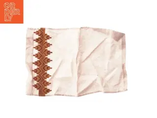 Bordserviet med mønster (str. 30x20 cm)
