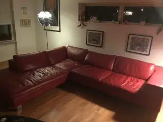 Hjørnesofa med chaiselong i rød læder