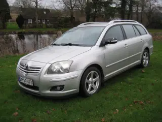 Toyota Avensis st.car 1,8 årg. 2007