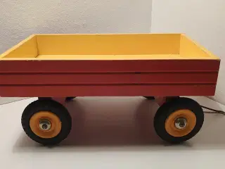 Stor vintage træanhænger med tiplad.