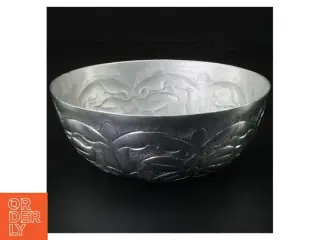 Dekorativ sølvfarvet skål (str. 15 x 5 cm)