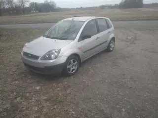 Ford fiesta 1,4 nysynet 