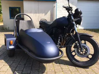 Yamaha Xj 900 med sidevogen