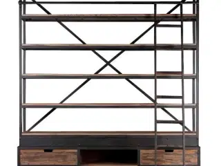 Reol i industrielt design