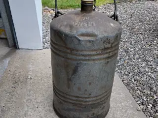 Petroleum dunk