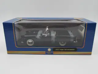 1955 Ford Thunderbird Hardtop 1:18  Farve: Sort  