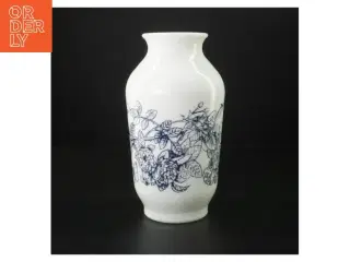 Vase i presset Opaline Mælkeglas med blåt blomstermotiv (str. 22 cm)