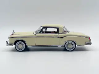 1958 Mercedes 220 SE Coupe 1:18