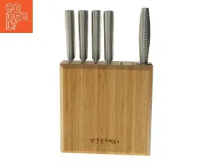 Knivsæt med holder (str. 22x22 cm)