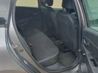 Renault  clio 0,9 benzin  træk 2014