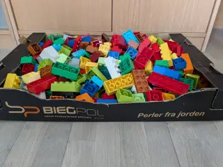 Lego duplo klodser  3,3 kg ialt 300 kr