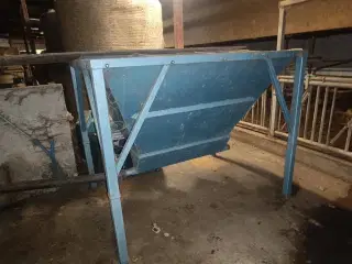- - - Påslag/silo med Ø90 mm flexsnegl