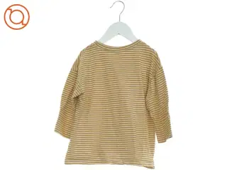 T-Shirt (str. 104 cm)