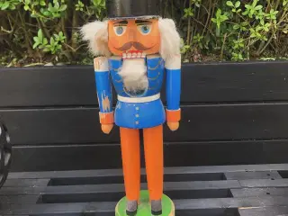 Nøddeknækker