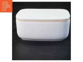 Hvid smørbox fra Trip Trap (str. 7x15x11 cm)