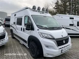 2025 - McLouis Menfys Van 03 S-Line   Wild-Life Edition og kun 5,99 m lang med dobbeltseng i bag