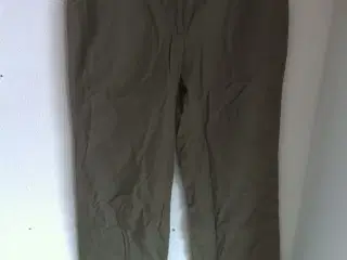 løse bukser