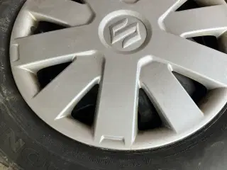 Suzuki Liana helårshjul 14”