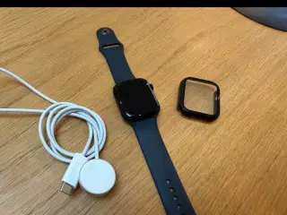 Apple Watch Series 8 GPS+Cellular 45mm