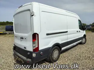 Ford Transit 2,2 TDCI RWD. Defekt toppakning