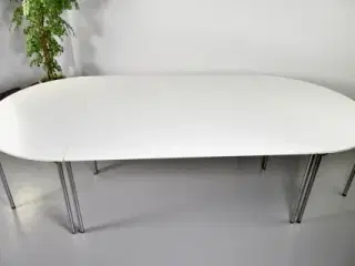 Dencon konferencebord med hvid laminat og krom stel