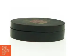 Oval trææske med rosenmotiv (str. 18 x. 10 cm)