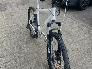 mountainbike. Monster 26 tommer ,21 gear, aluminum