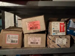 Forskellige str. Bolte